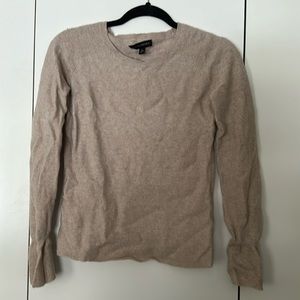 Women’s sweater (Banana Republic)
